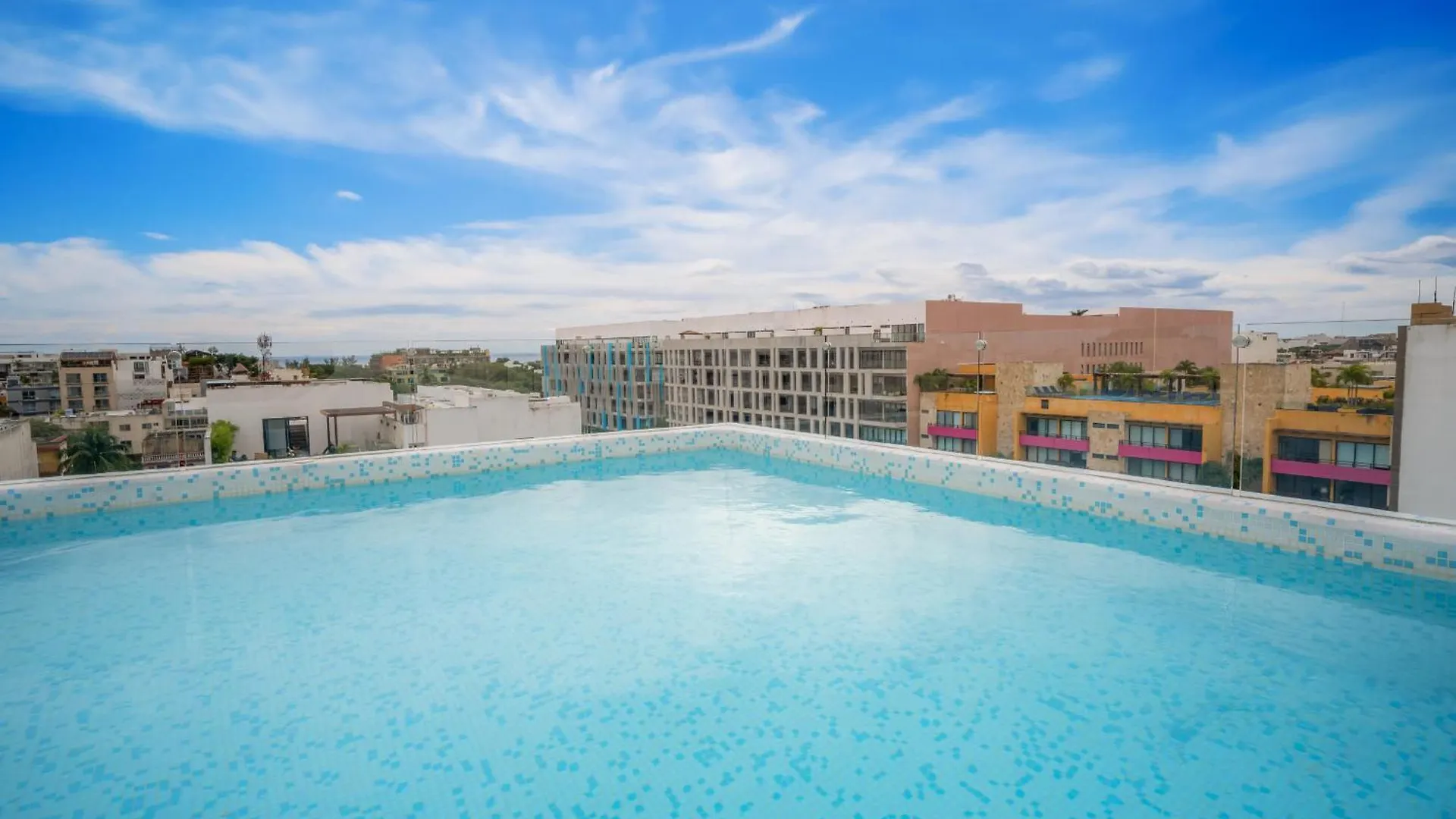 Apartamento Comfortable Studio With Pool In A Central Area - Playa Del Carmen - Huaya 501